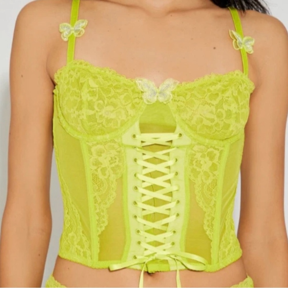Betsey Johnson Lime Green Lace Bustier & Boyshort Undies - Picture 5 of 6